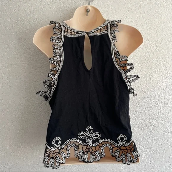 Boho Anthropologie Black Embroidered Crochet-Trim Sleeveless Tank Top MEDIUM - Picture 4 of 8